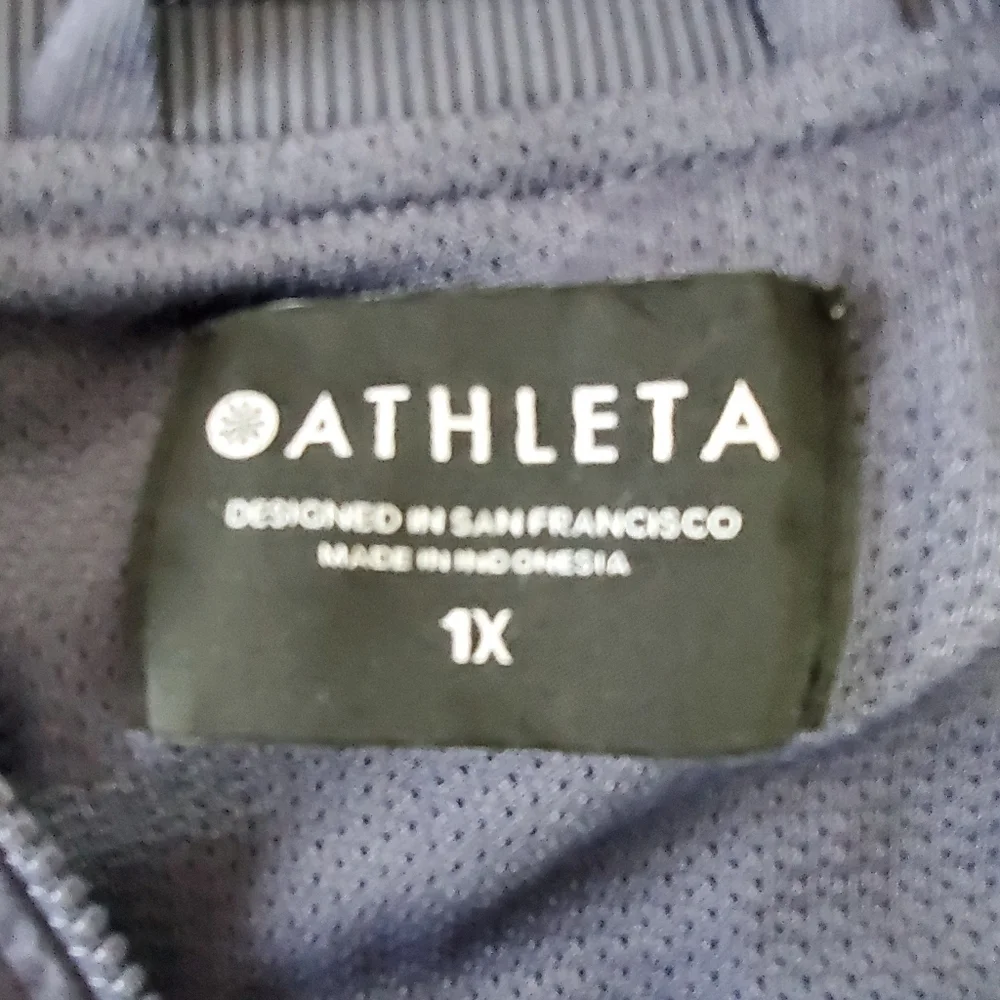 Athleta Plus‎ Size Brooklyn Textured Bomber Jacket 1X Front Zip Stretch Pockets